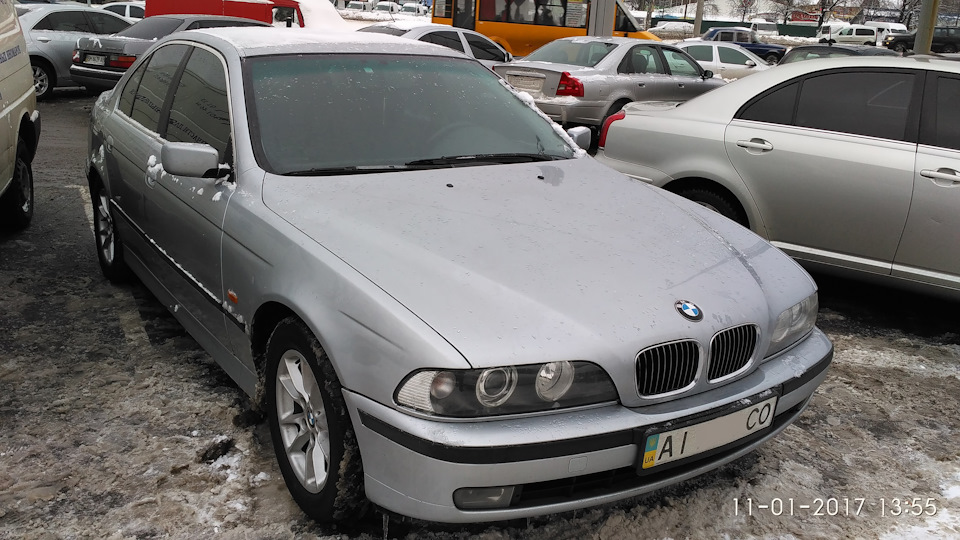 BMW 5 series смазливый седан на LSD:)