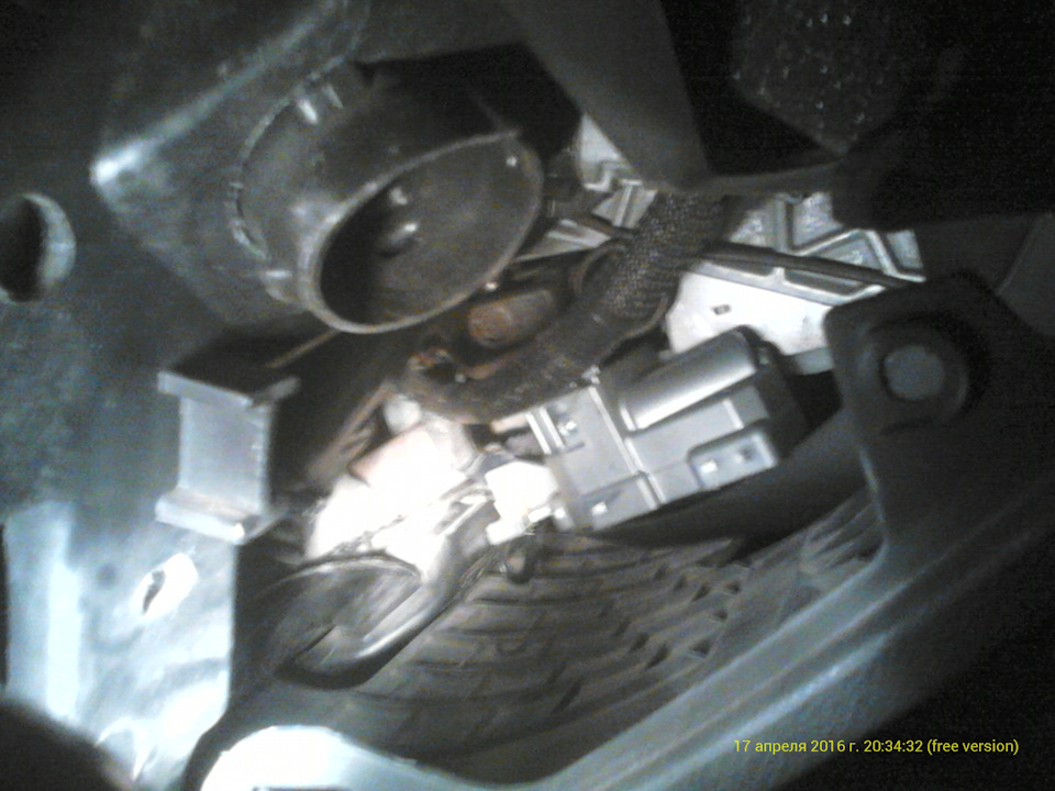 Фото в бортжурнале Volvo S40 (2G)