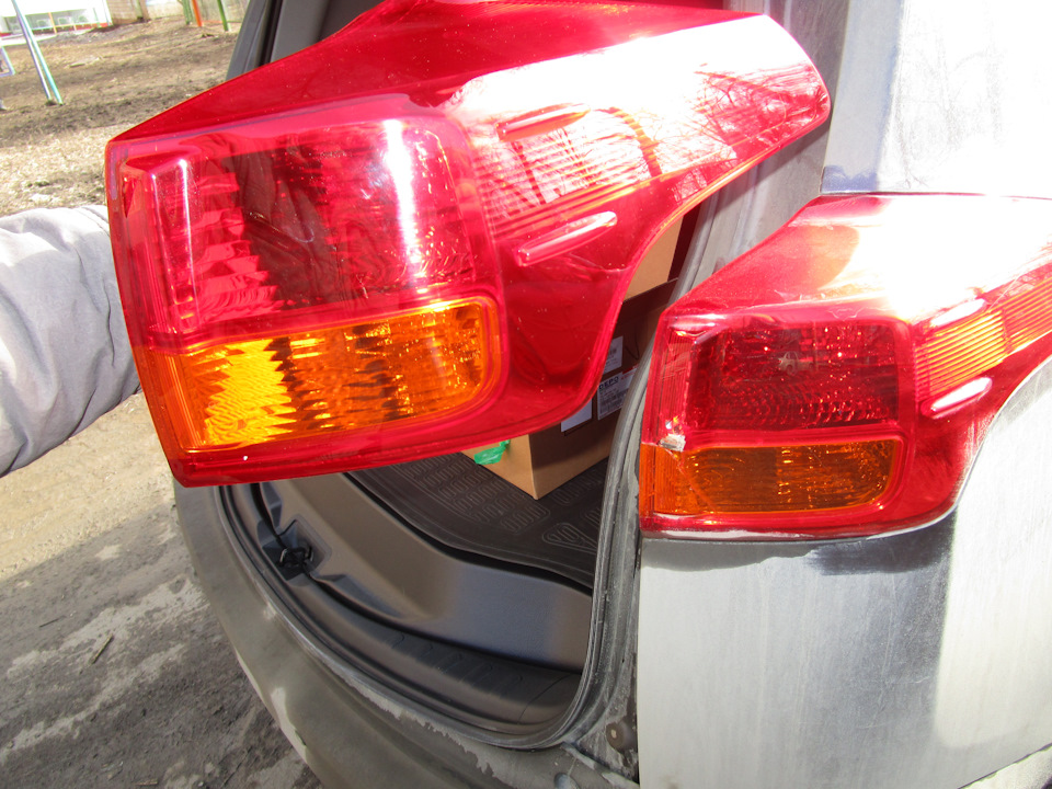 Фото в бортжурнале Toyota RAV4 (IV)