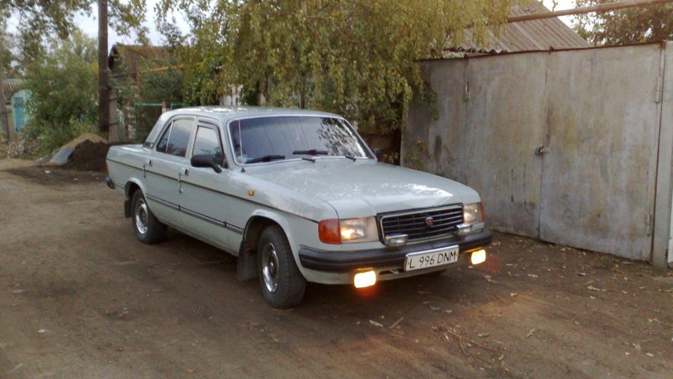 ГАЗ 31 белая ночь