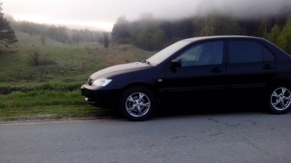 Mitsubishi Lancer BLACK STORM