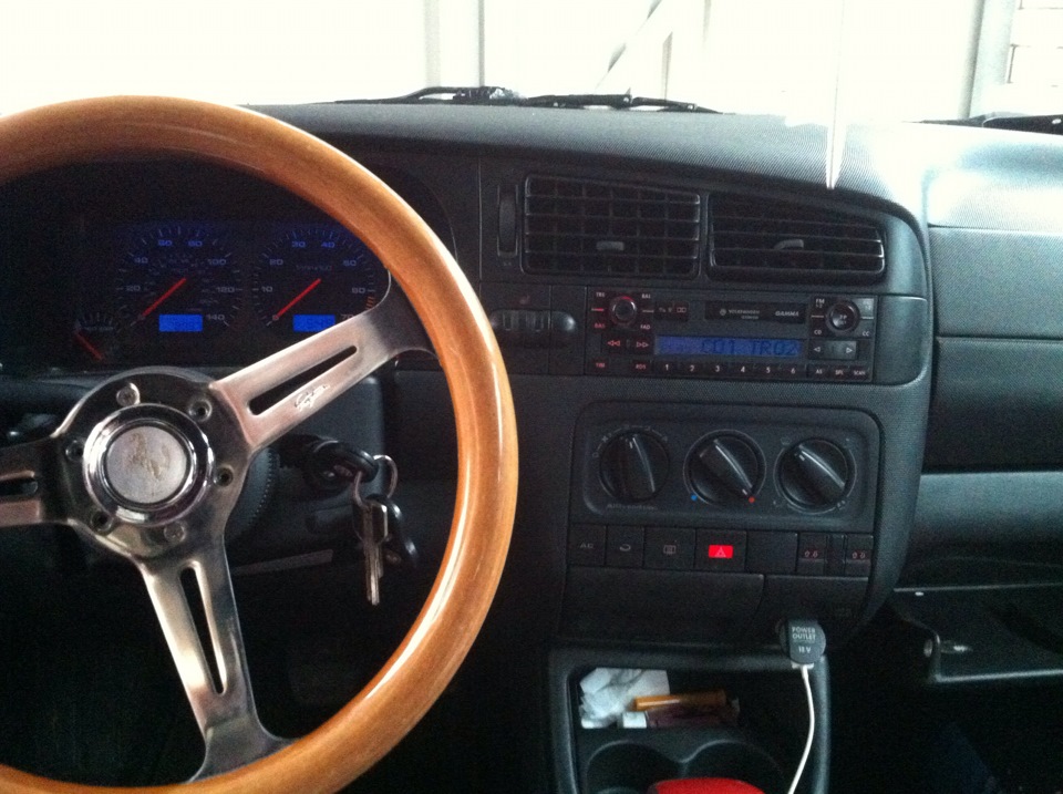 Фото в бортжурнале Volkswagen Golf Mk4