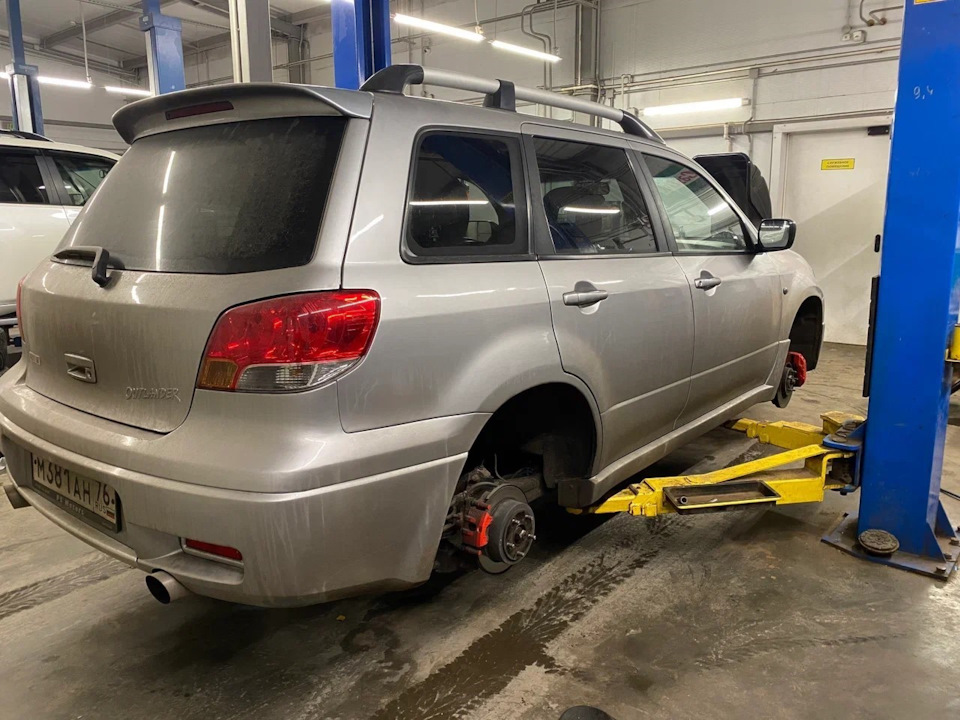 Фото в бортжурнале Mitsubishi Outlander (1G)