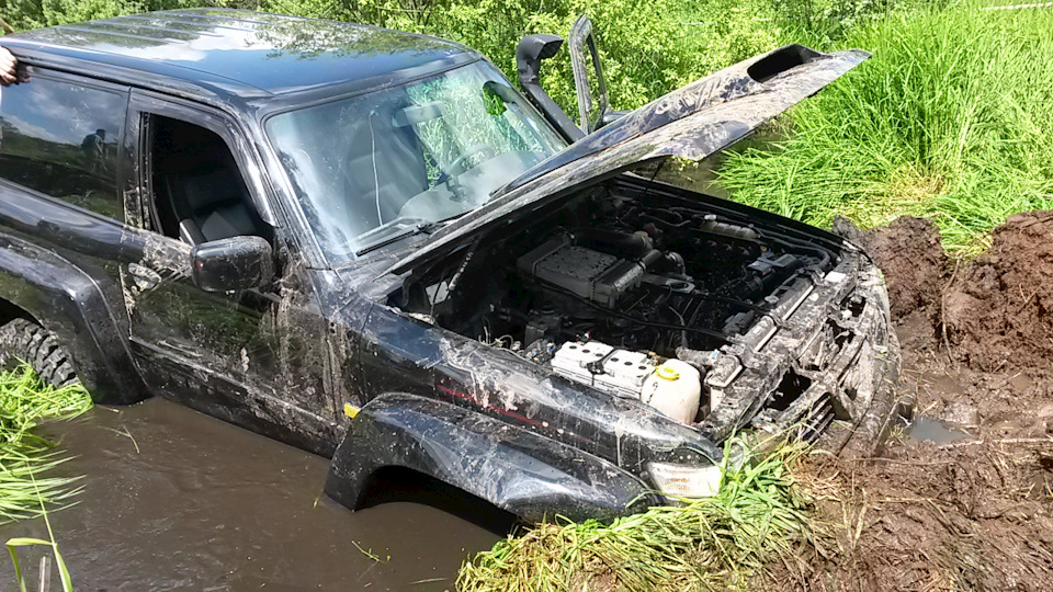 Фото в бортжурнале Nissan Patrol GR II (Y61)