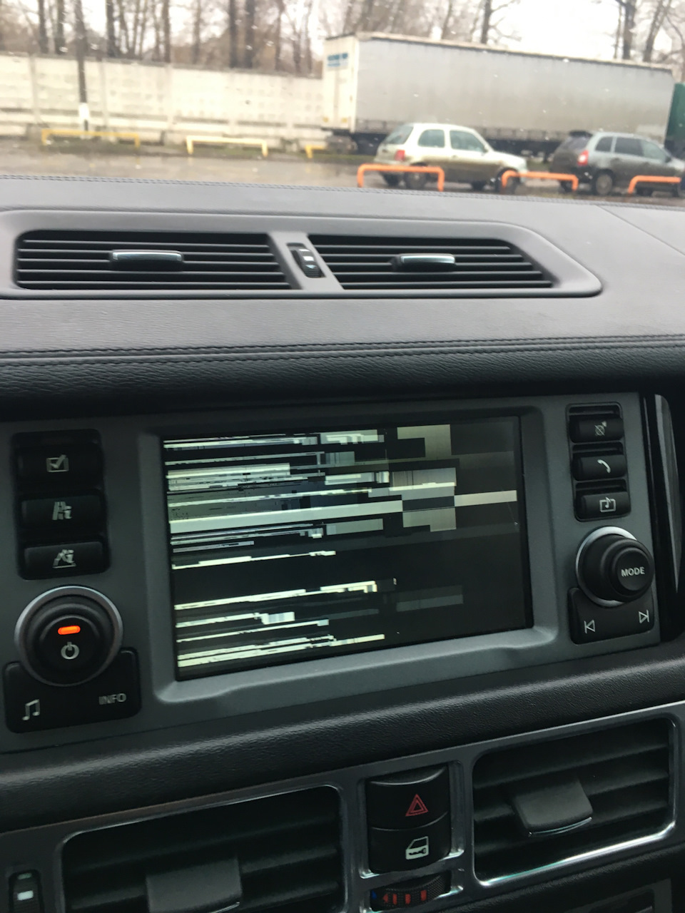 Фото в бортжурнале Land Rover Range Rover (3G)
