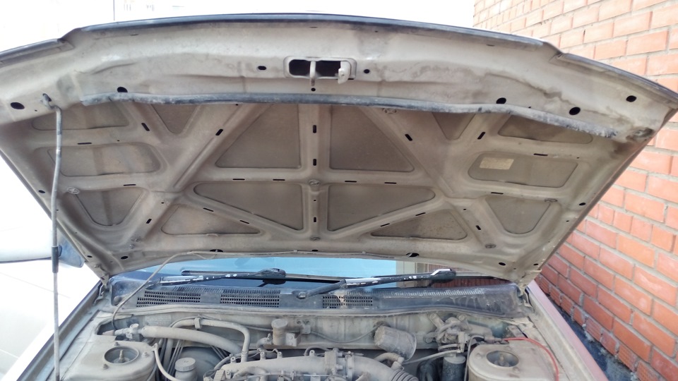 Photo from the logbook Nissan Bluebird (U14)