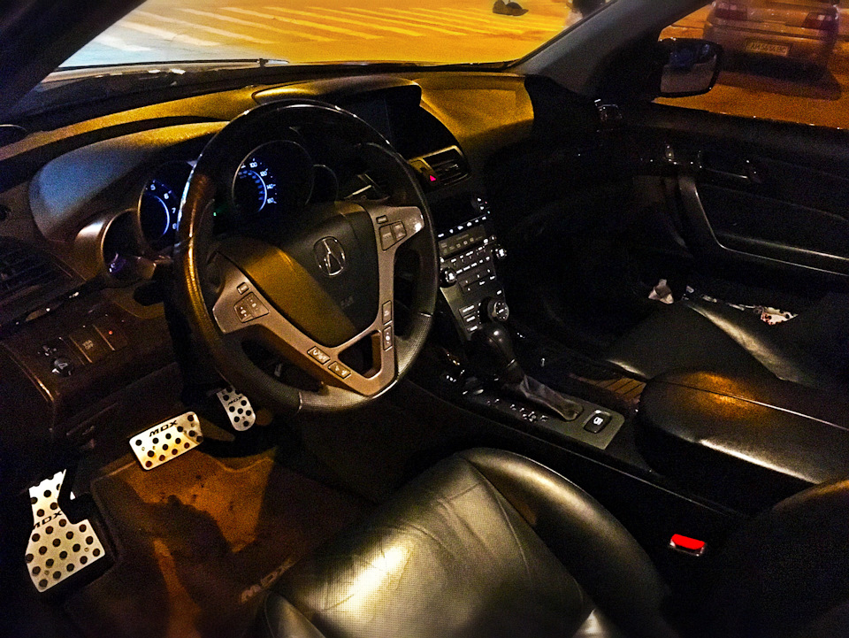 Фото в бортжурнале Acura MDX (2G)