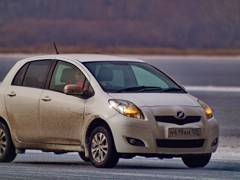 Toyota Vitz, 4WD. Единственная девушка на тренировках. Показала неплохое время :) — Subaru Impreza (GD/GG)