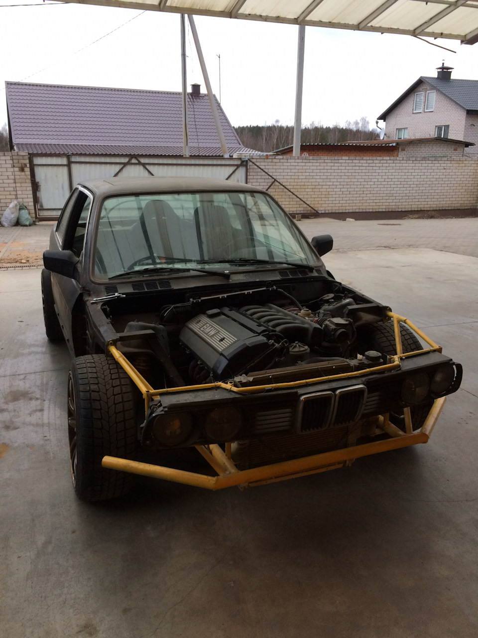 Фото в бортжурнале BMW 3 series Coupe (E30)