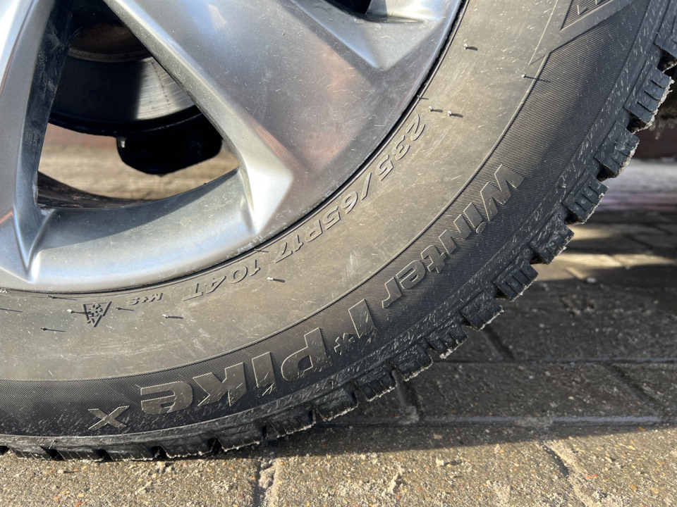 Фото в бортжурнале Toyota RAV4 (IV)