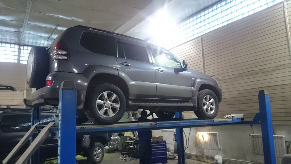 Фото в бортжурнале Toyota Land Cruiser Prado 120-series