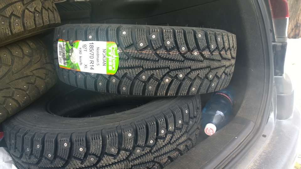 ММММ новая резина! — Toyota Caldina (190). Запчасти на фото: Nokian Tyres Nordman 5 185/70R14