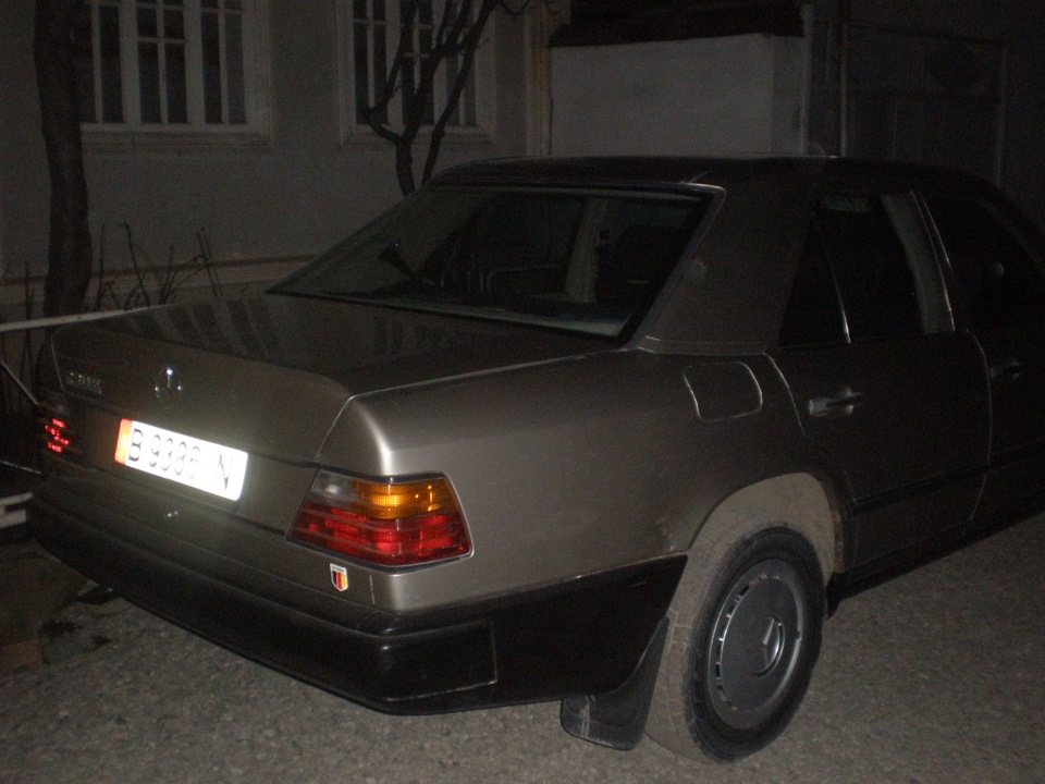 Фото в бортжурнале Mercedes-Benz E-Class (W124)