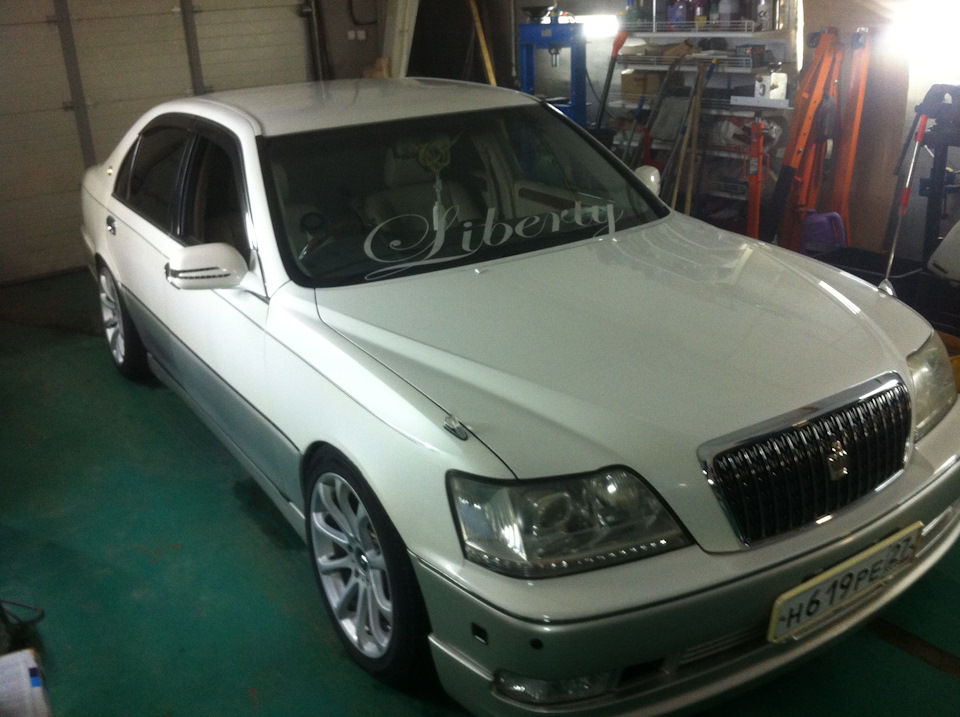 Фото в бортжурнале Toyota Crown Majesta (S170)