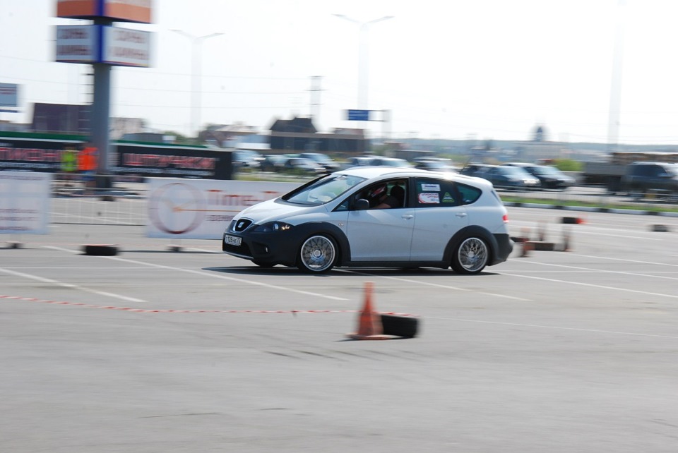 завораачиваем — SEAT Altea Freetrack