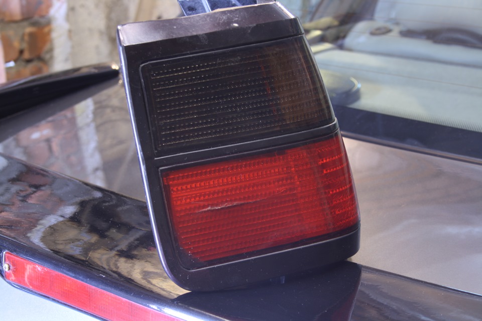 Глубокая царапина. — Volkswagen Passat B3