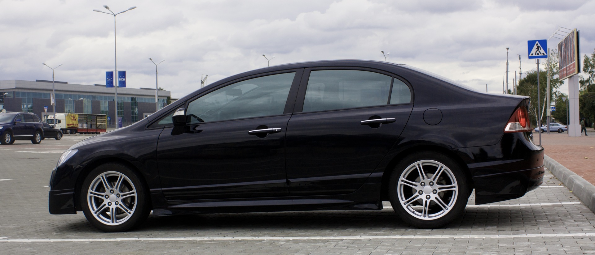 Фото в бортжурнале Honda Civic 4D (8G)
