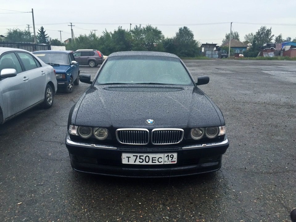 Фото в бортжурнале BMW 7 series (E38)