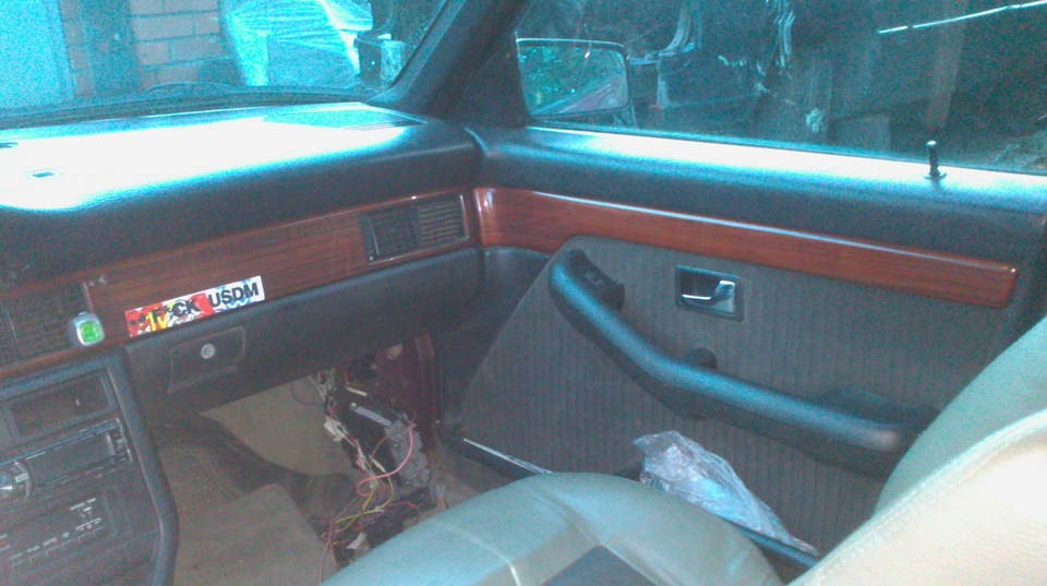 Фото в бортжурнале Audi 200 (C3)