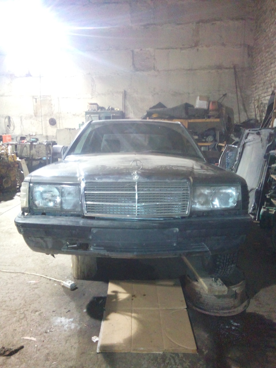 Фото в бортжурнале Mercedes-Benz 190 (W201)