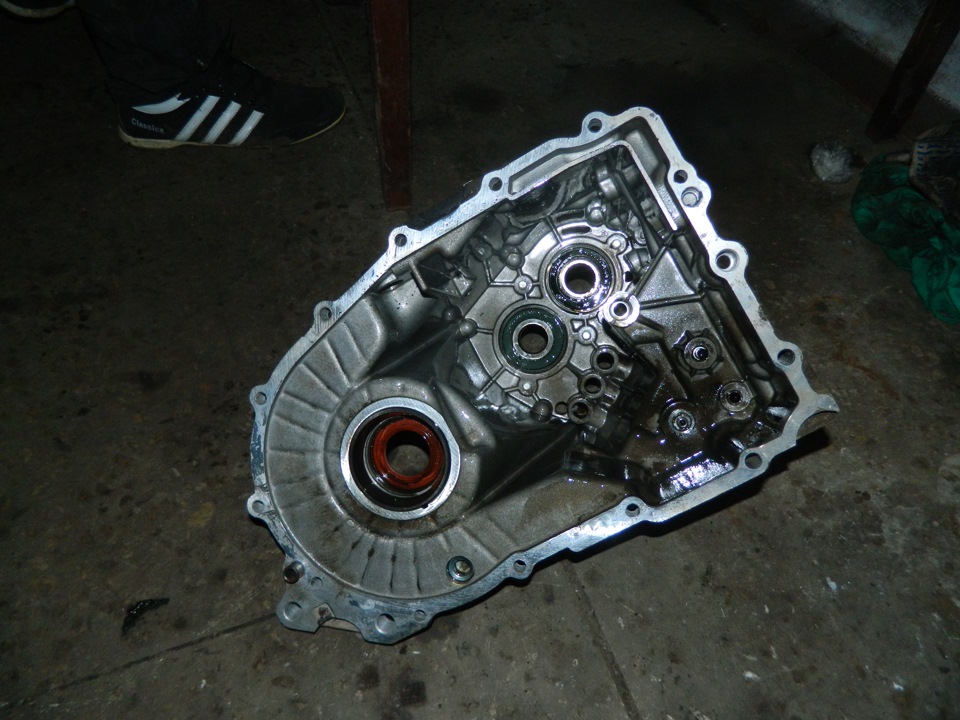 Корпус КПП — Lada Калина Спорт (1G)