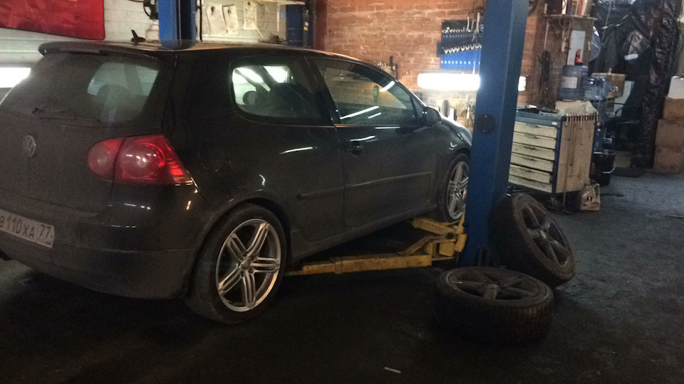 Фото в бортжурнале Volkswagen Golf GTI Mk5