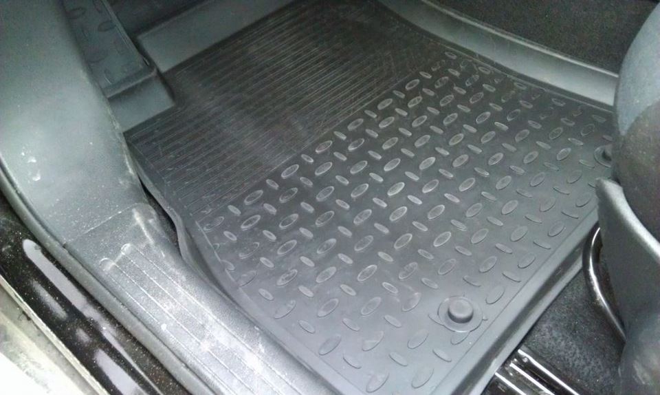 водительский коврик SEINTEX — Nissan Juke (1G)