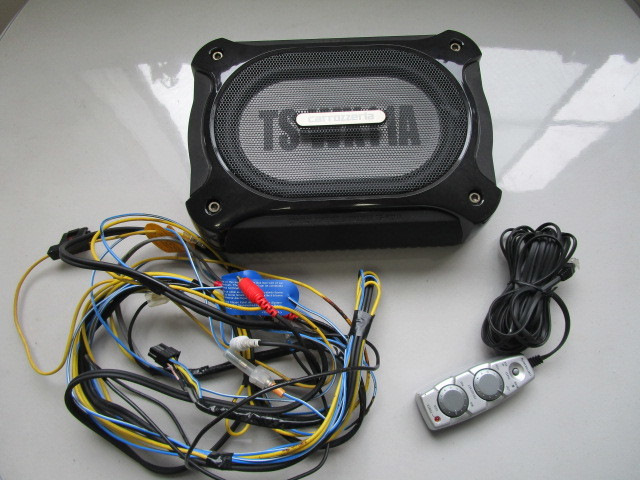 Сабвуфер Pioneer Carrozzeria TS-WX11A — Toyota Aqua (1G) гибрид, 1