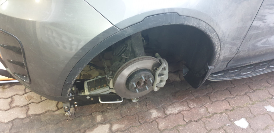 Фото в бортжурнале Land Rover Discovery V