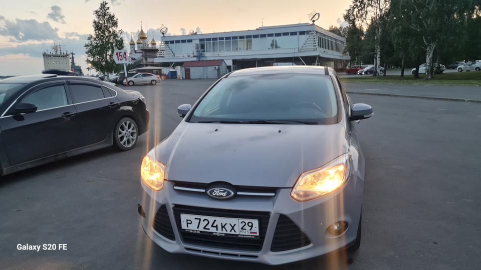 Ford Focus Sedan