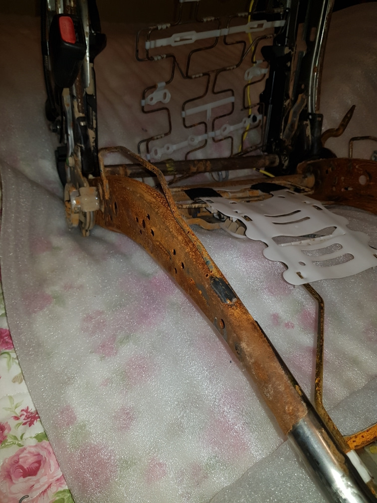 Фото в бортжурнале Toyota Prius (30)