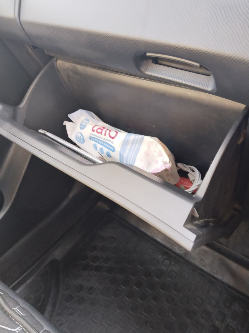 Полное плавное открытие. — Toyota Vitz (90)