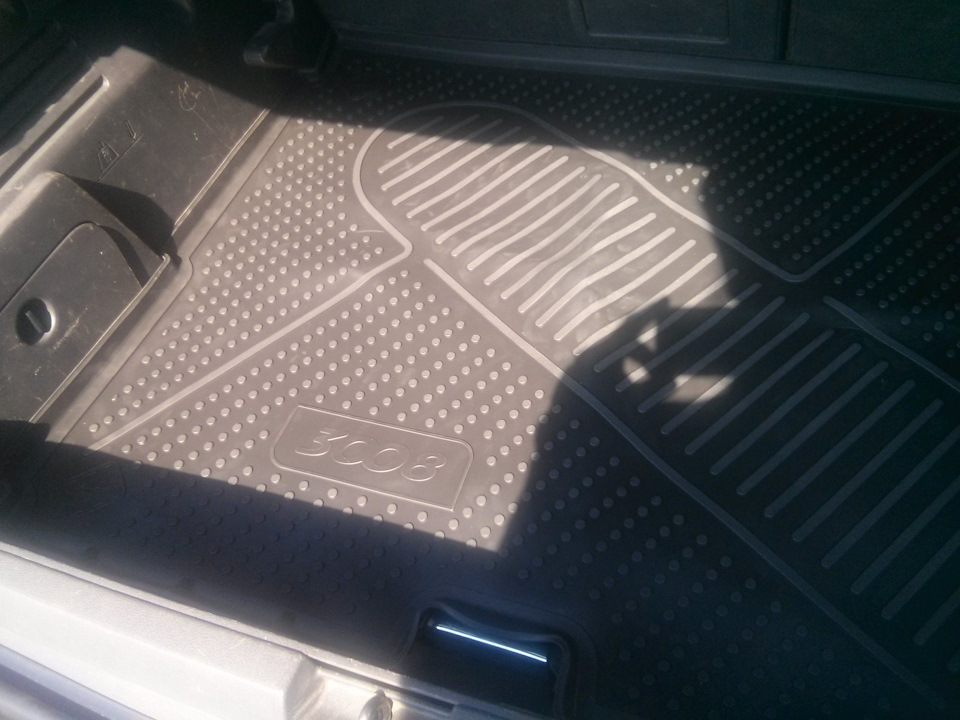 Фото в бортжурнале Peugeot 3008 (1G)