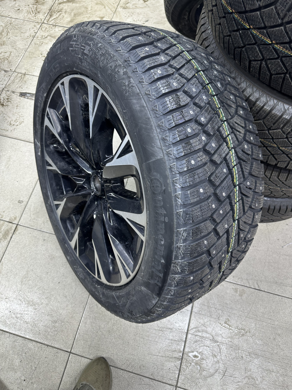 Собранное колесо — Mazda CX-90