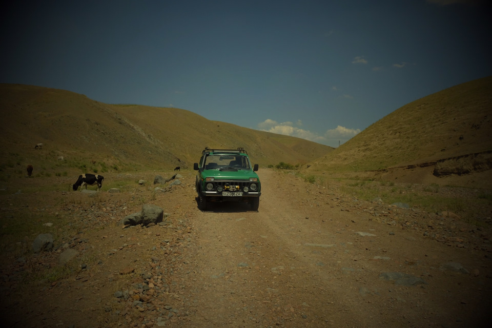 Дорога вниз — Lada 4x4 3D