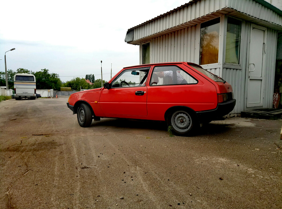 :） — ЗАЗ 1102