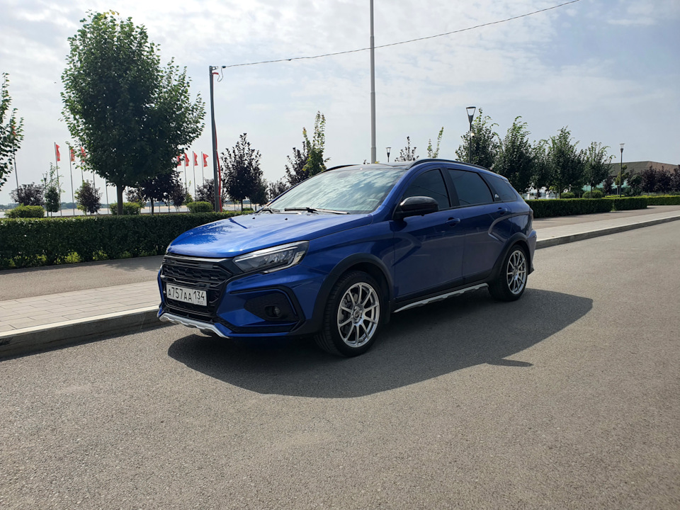 Vページ ✓3️⃣8️⃣ Оснащение салона. Часть 2. Звёздное небо. — Lada