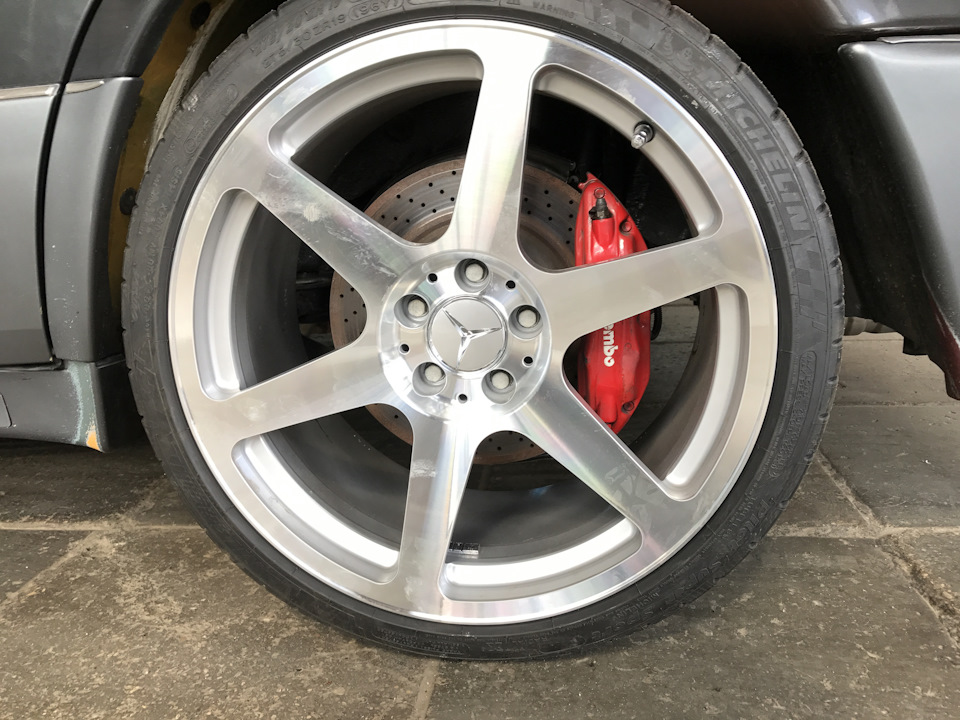 Фото в бортжурнале Mercedes-Benz E-Class (W124)