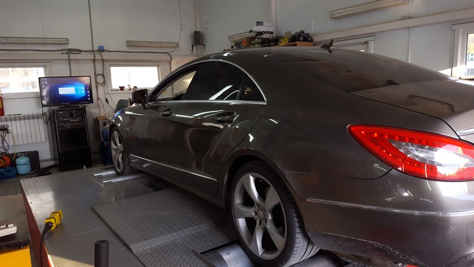 Фото в бортжурнале Mercedes-Benz CLS (C218)