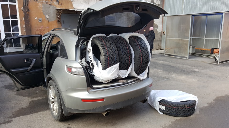 Не влазит( — Infiniti FX (1G)