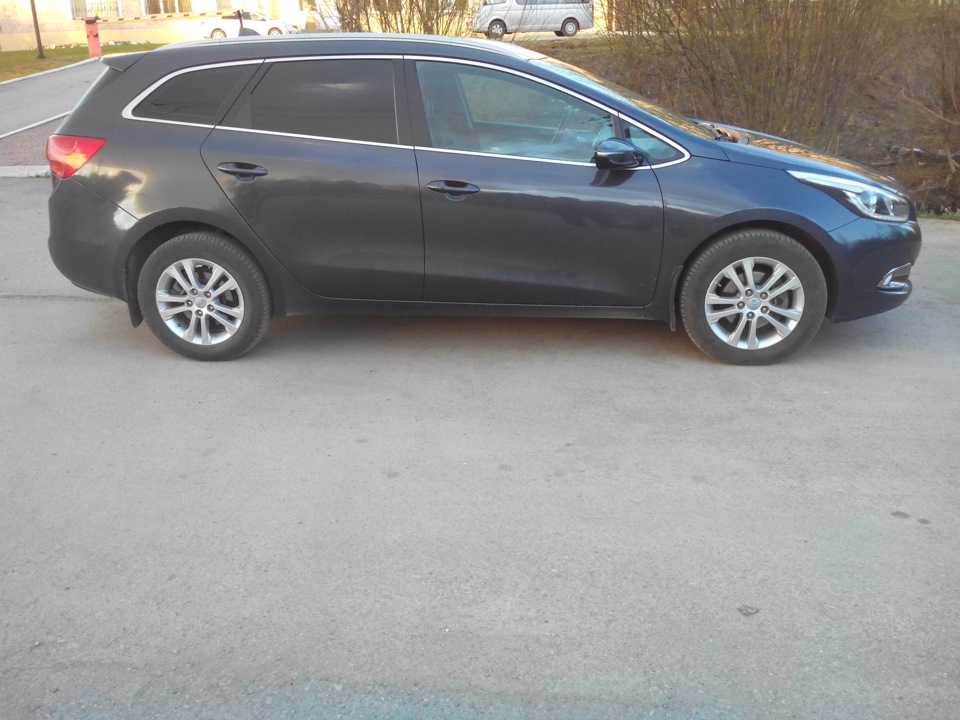 Фото в бортжурнале KIA Ceed SW (2G)