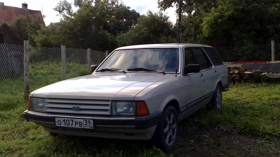 Ford Granada 2,3 л универсал
