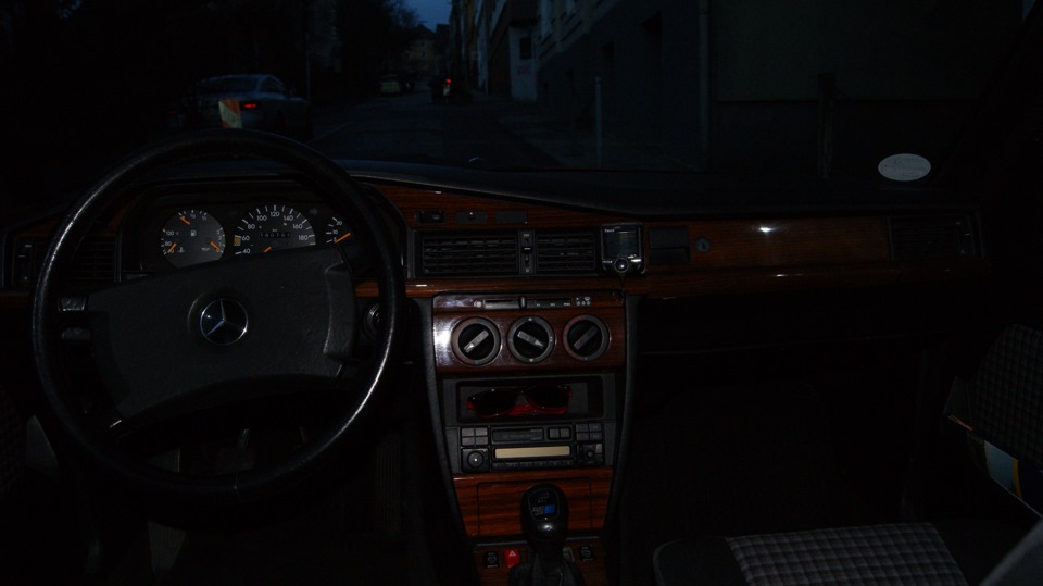 Фото в бортжурнале Mercedes-Benz 190 (W201)