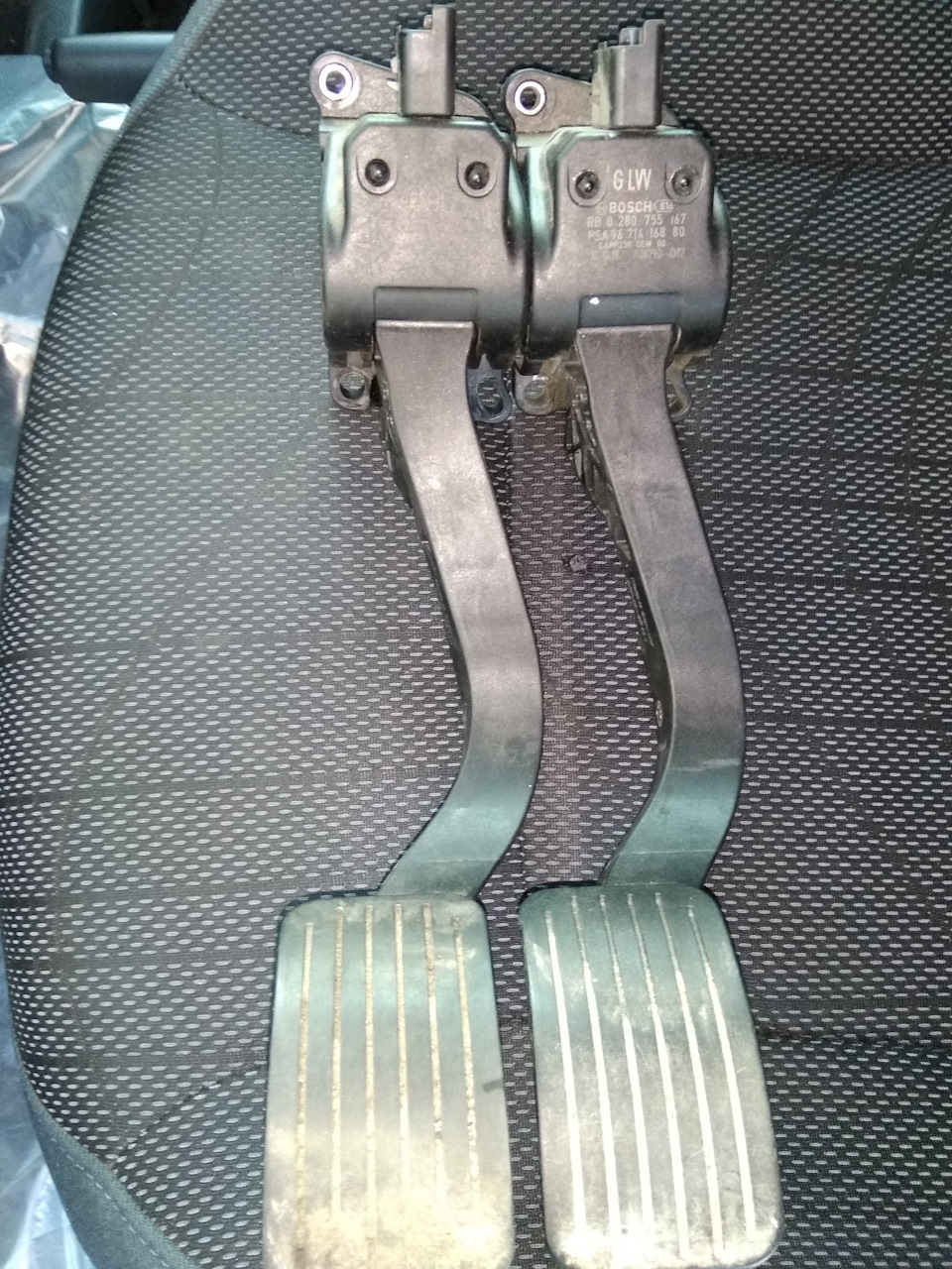 Фото в бортжурнале Citroen Berlingo (2G). Запчасти на фото: Z80755