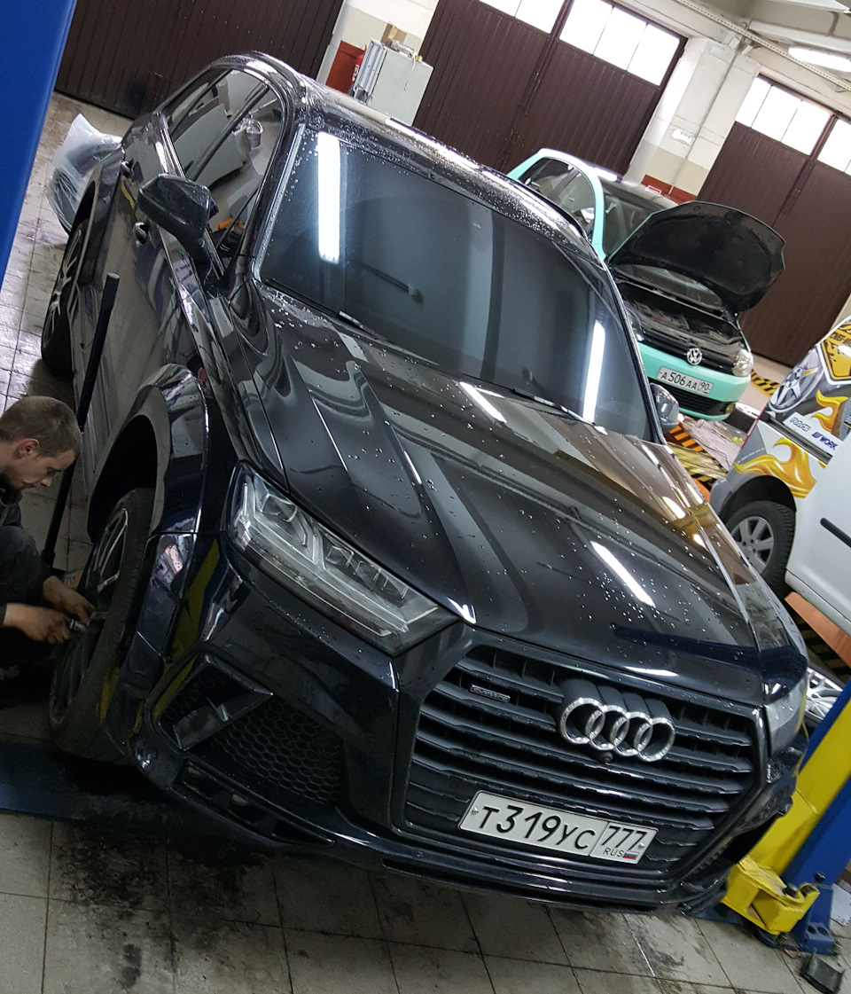 Фото в бортжурнале Audi Q7 (2G)
