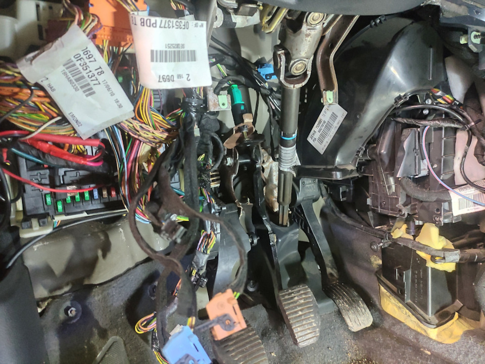 Фото в бортжурнале Peugeot 5008 (1G)
