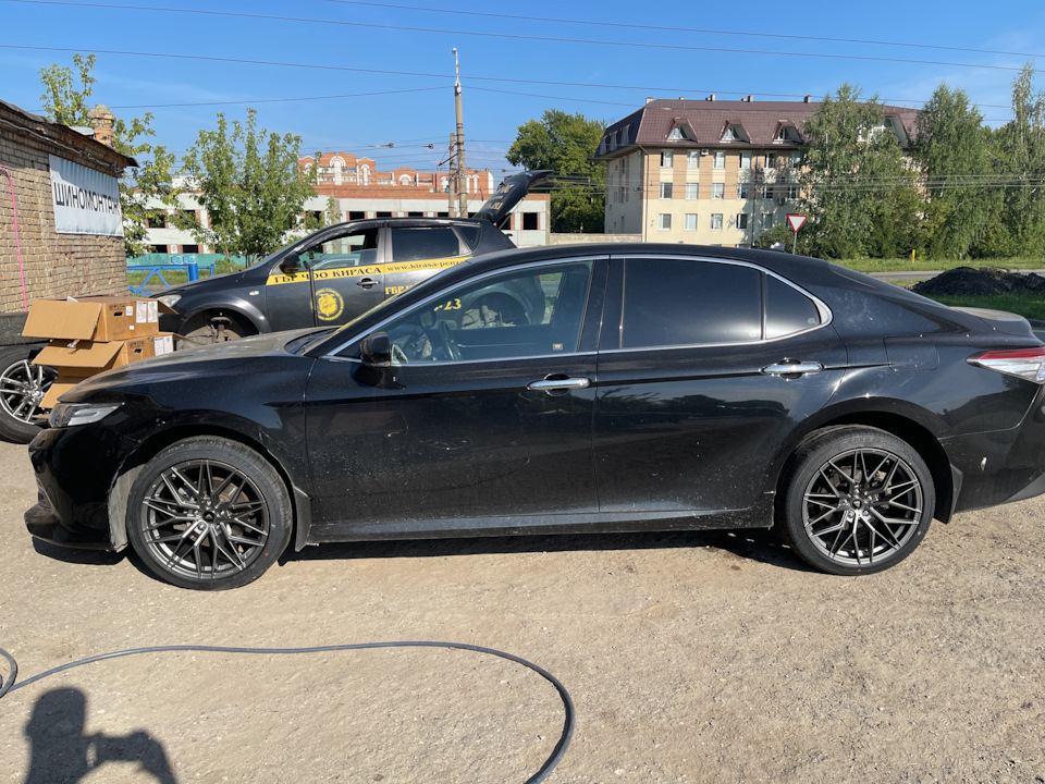 Фото в бортжурнале Toyota Camry (XV70)