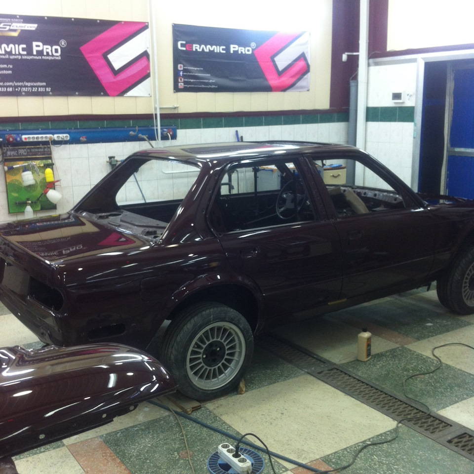Фото в бортжурнале BMW 3 series (E30). Запчасти на фото: 133681