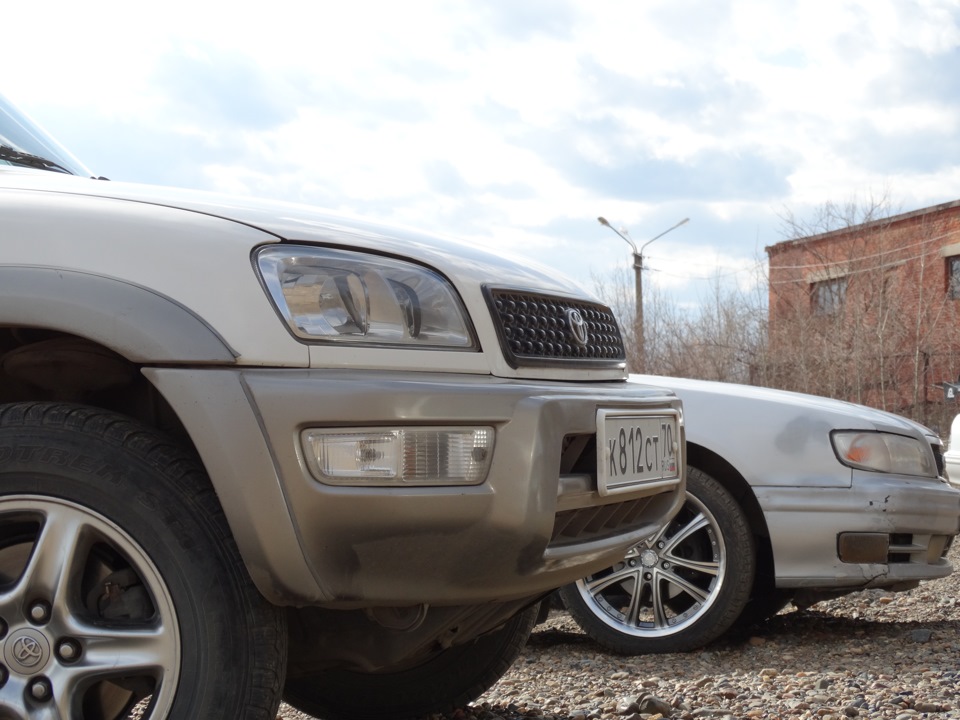Фото в бортжурнале Toyota RAV4 (I)