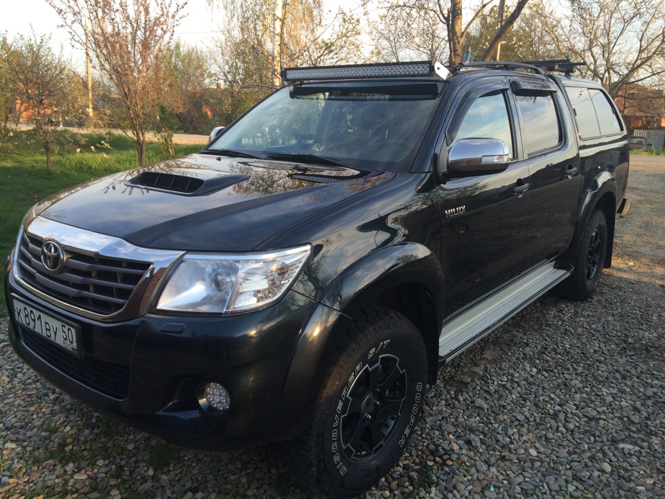 Общий вид — Toyota Hilux (7G)